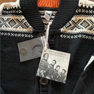 Cortina Bomber Sweater - Men's. NWT. Dale of Norway